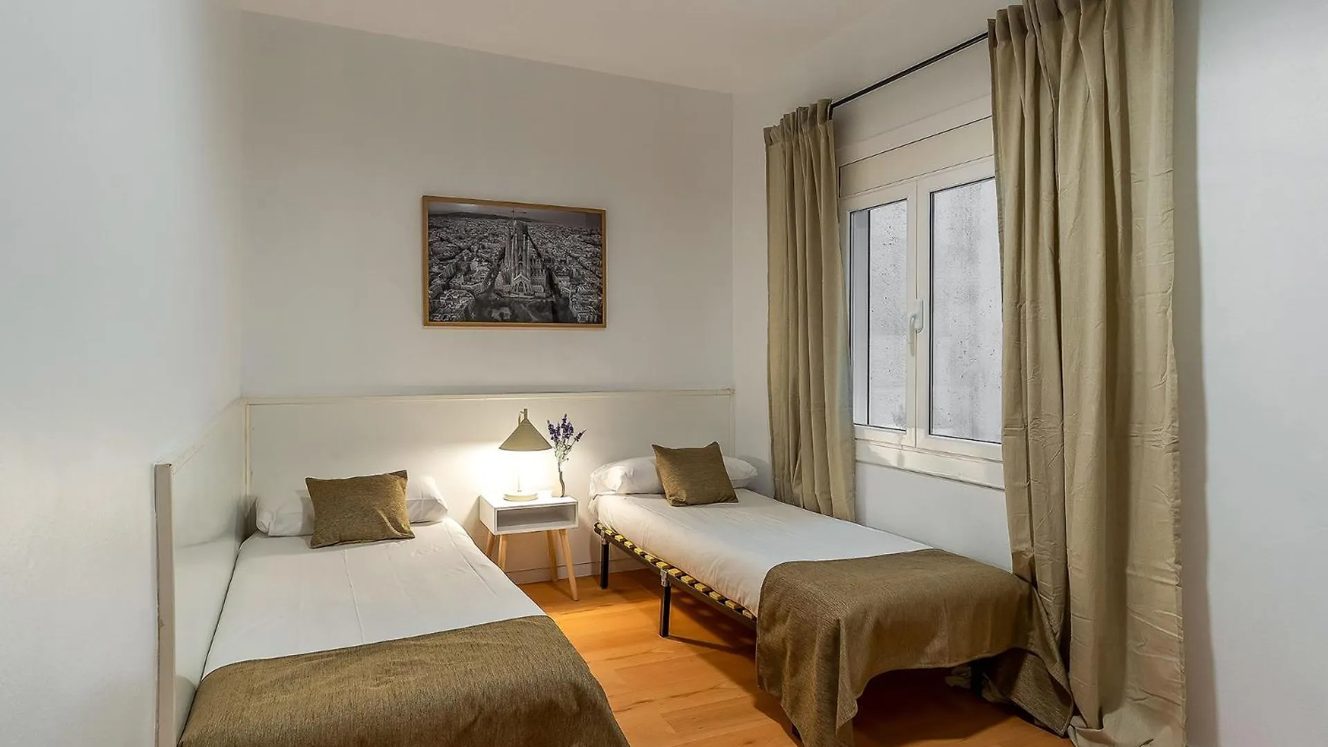 AB Gaudí Avenue Apartment Barcelona 0*,
