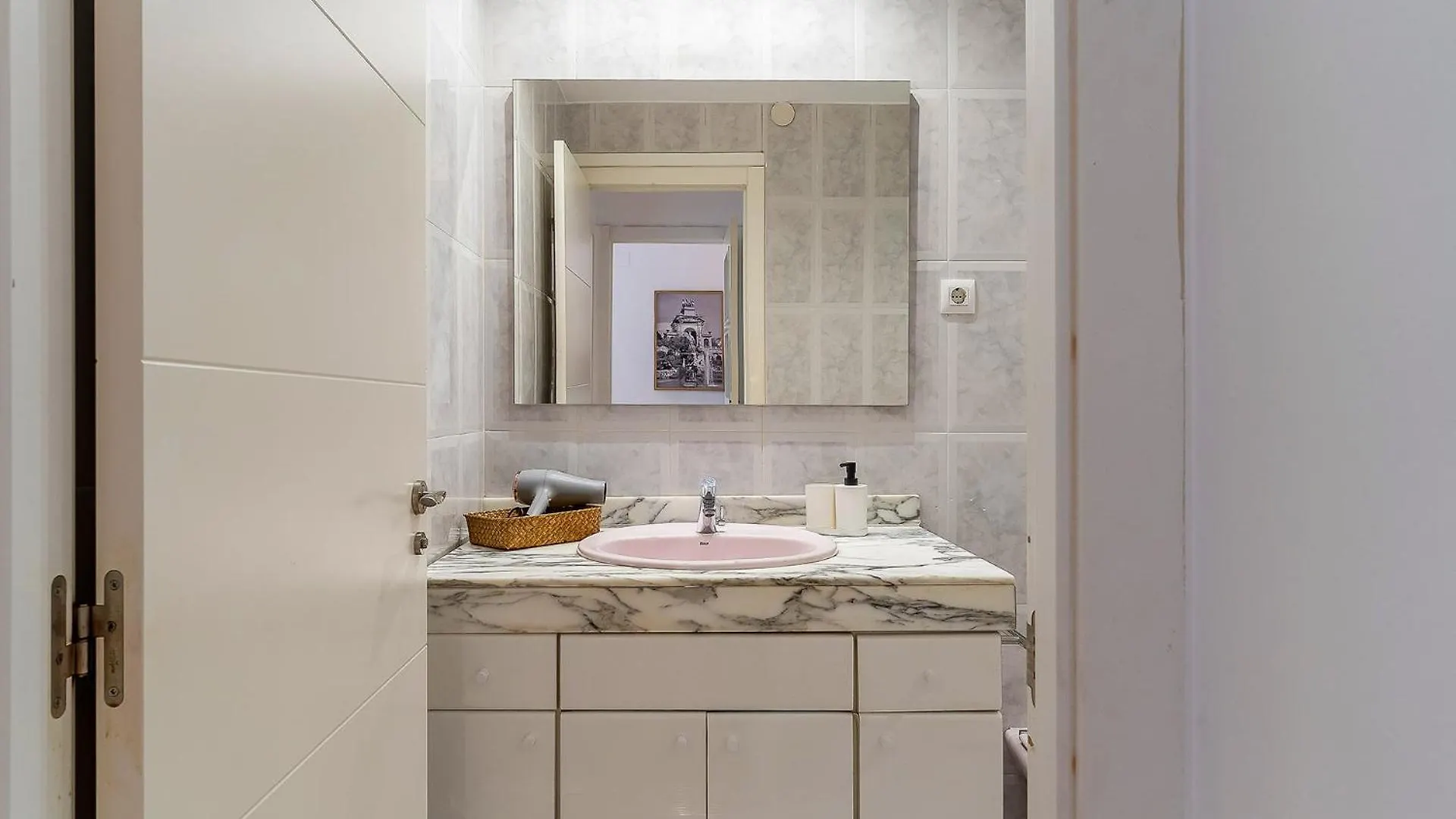 AB Gaudí Avenue Apartment Barcelona