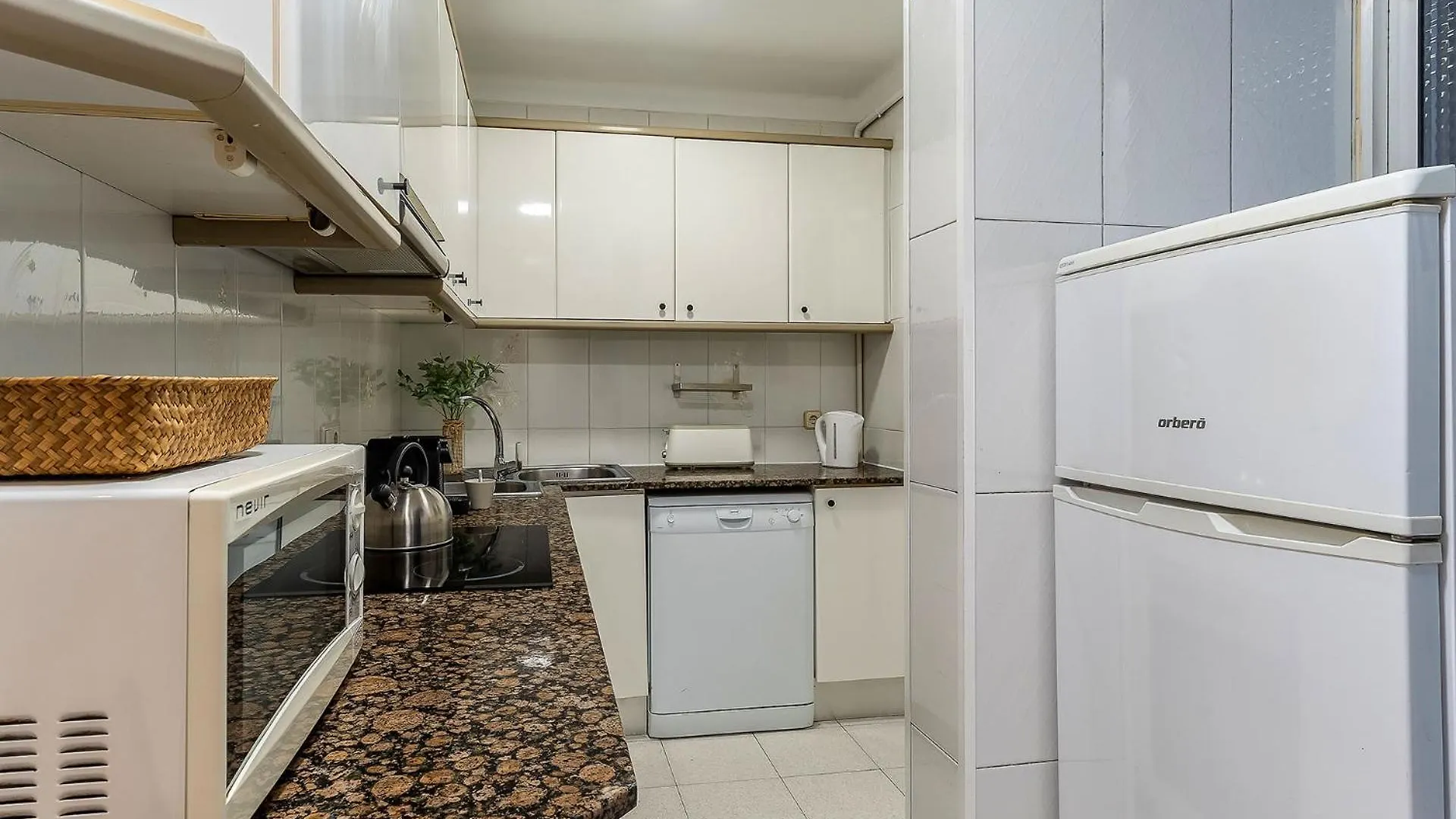 Ab Gaudi Avenue Apartment Barcelona 0*,  Spain
